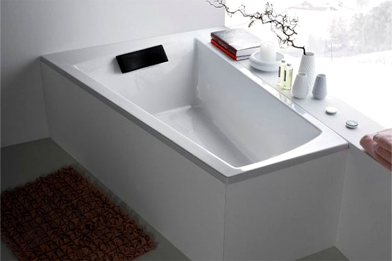 Eck-Badewanne zur optimalen Nutzung von Raumecken